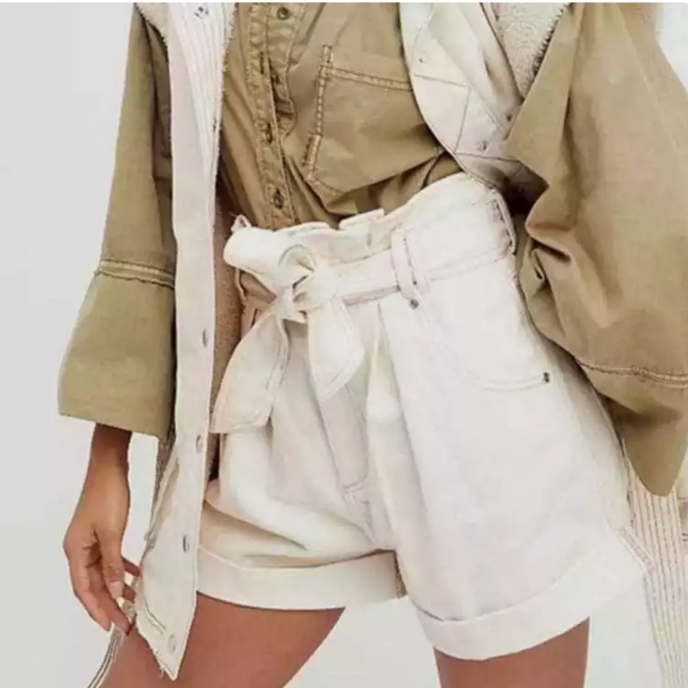 Free People Nova Denim Paper Bag High Rise Shorts 🤍 L